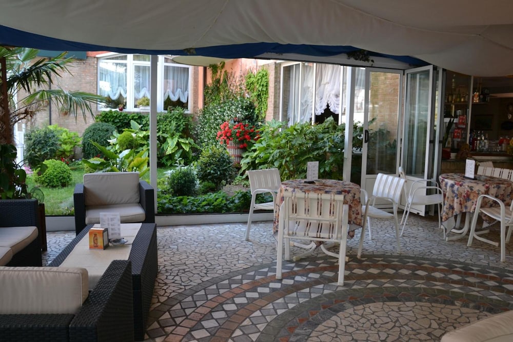 Hotel Stockholm 32/50