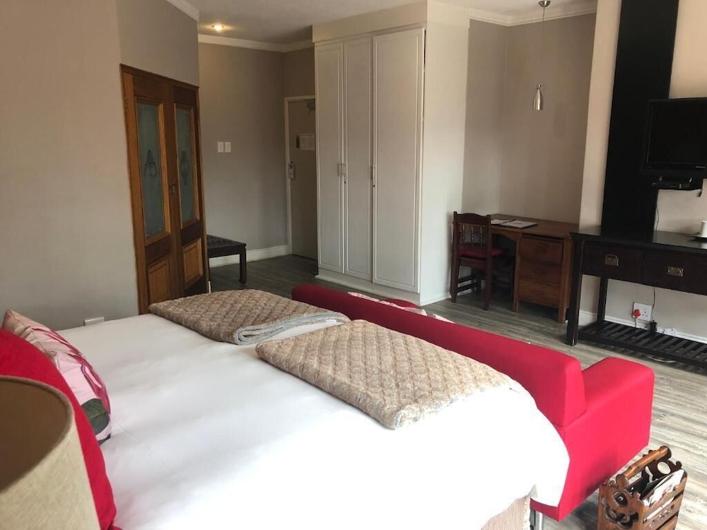 314 on Clark Guest House 19/76