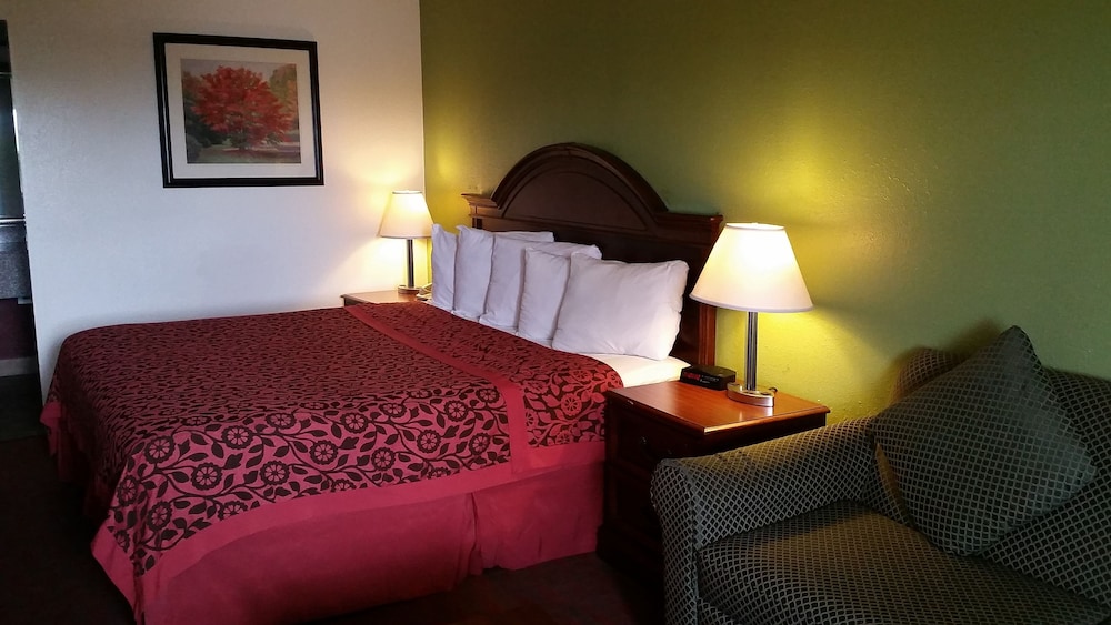 Days Inn by Wyndham Santa Fe New Mexico 21/44