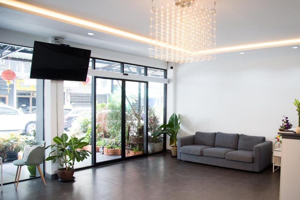 Moca Hotel 30/50