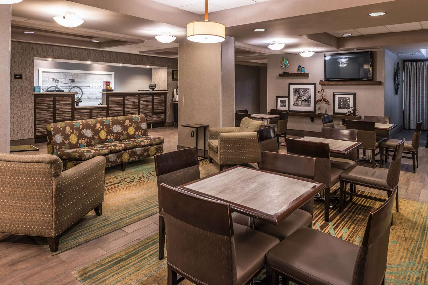 restaurant cafeteria