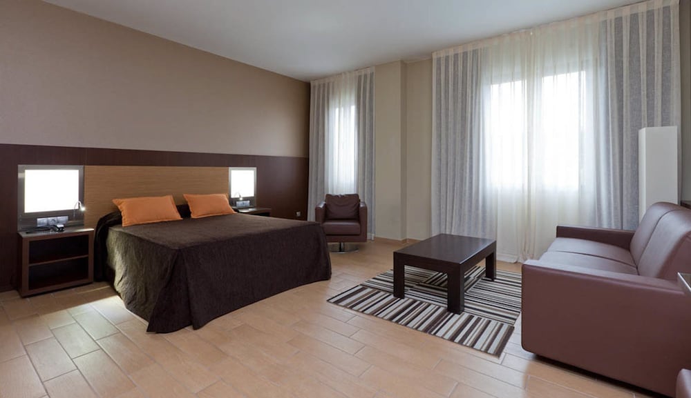 Hotel Ciudad de Alcaniz 30/50