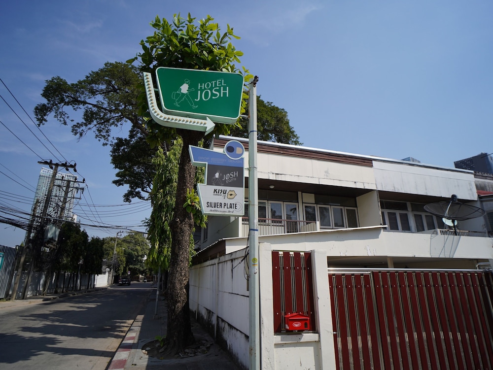 JOSH HOTEL in BANGKOK