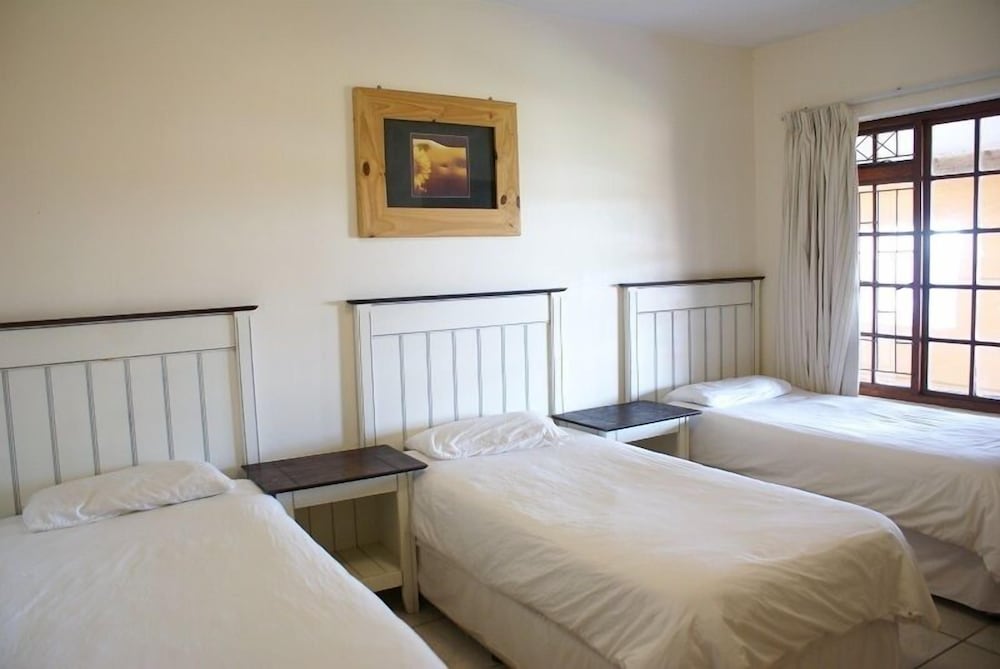 Island Vibe Jeffreys Bay Hostel 8/41