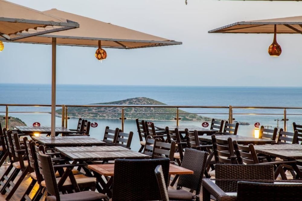 Golden Age Crystal Bodrum 28/50