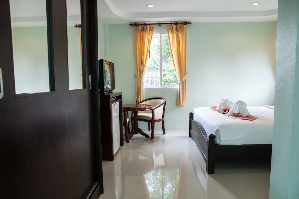 Fahsai Bay Villa photo4