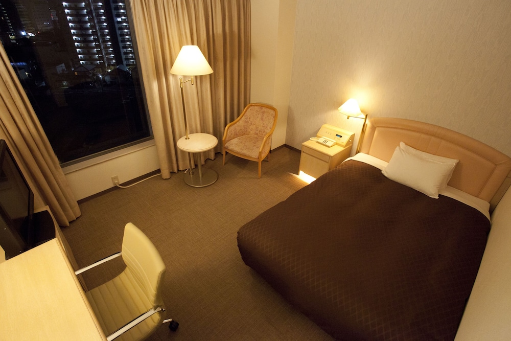 Rembrandt Hotel Oita Formerly Oita Toyo Hotel 33/60