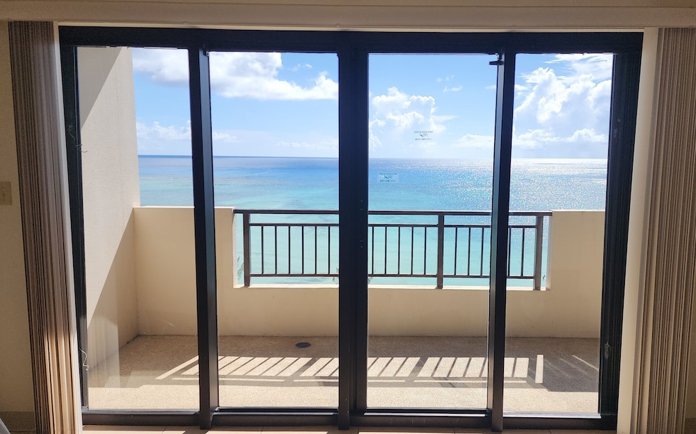 Aquarius Beach Tower 25/57