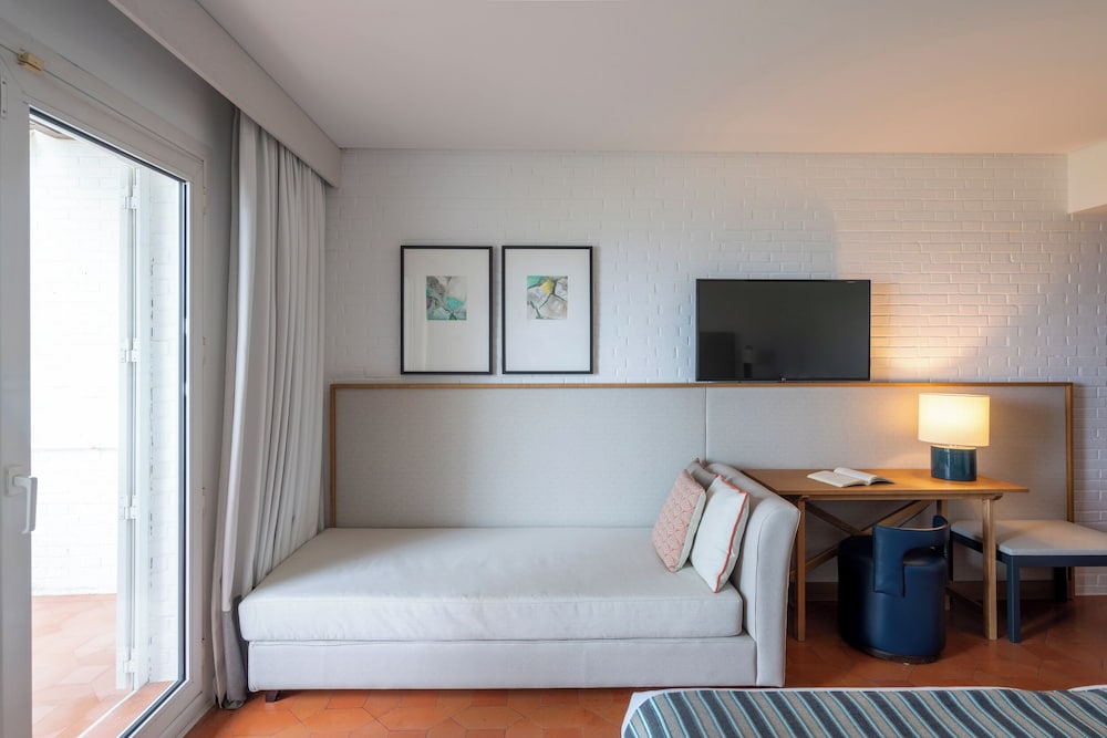 Parador De Mazagon 11/50