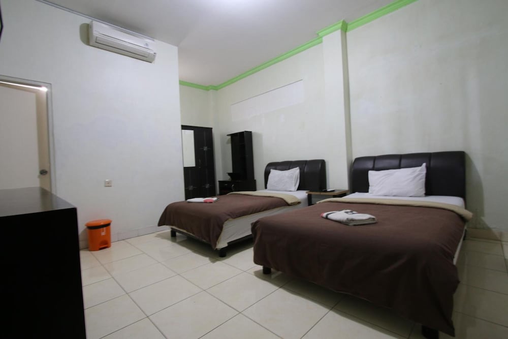 Pondok DenAyu Homestay 18/50