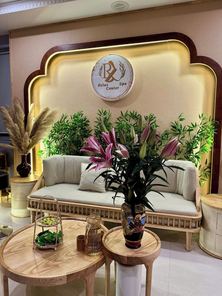 Chu Long Hotel 34/49