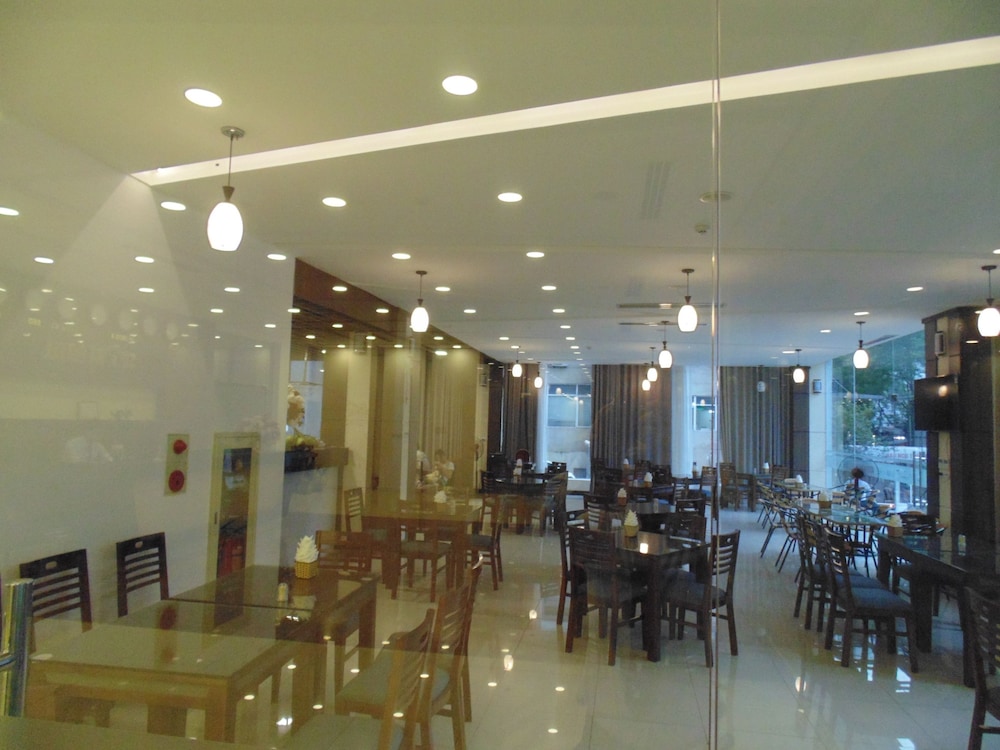 Sport Hotel 18/23