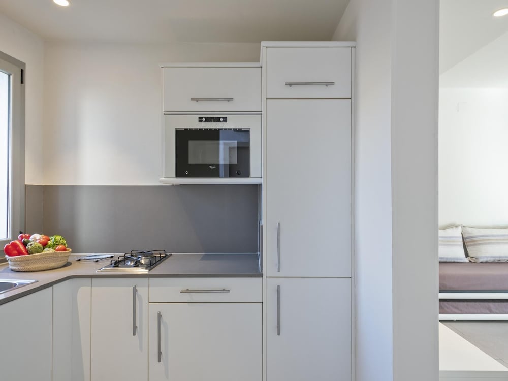 Castellmar Apartments 47/57