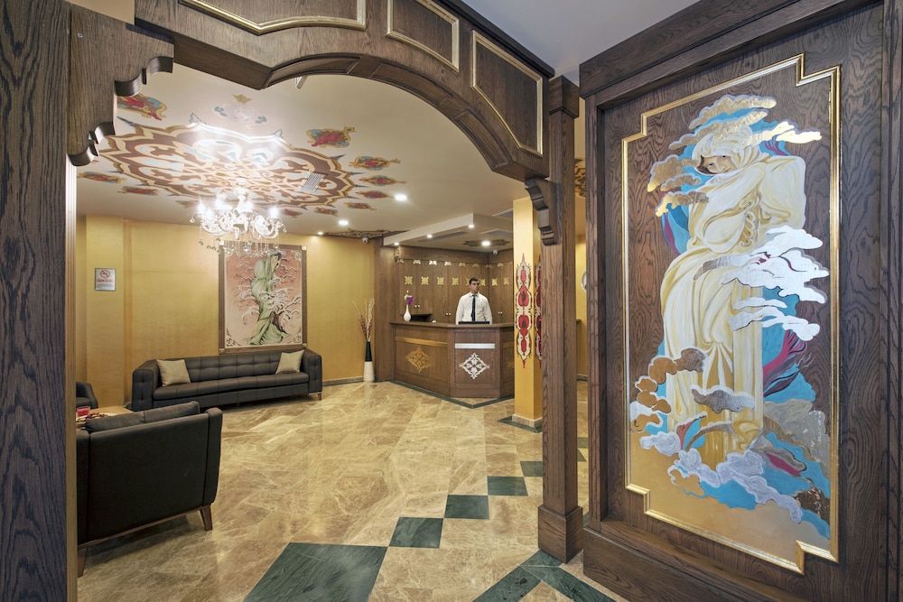 Perapolis Hotel 6/66