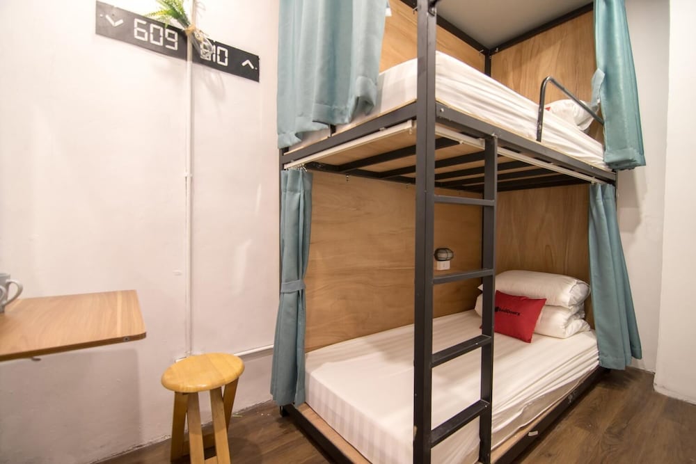 Soft Pillow Hostel - Adults Only 12/45
