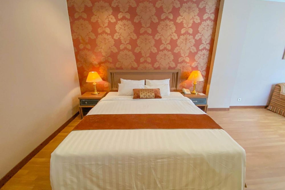 Riyadi Palace Hotel 29/61
