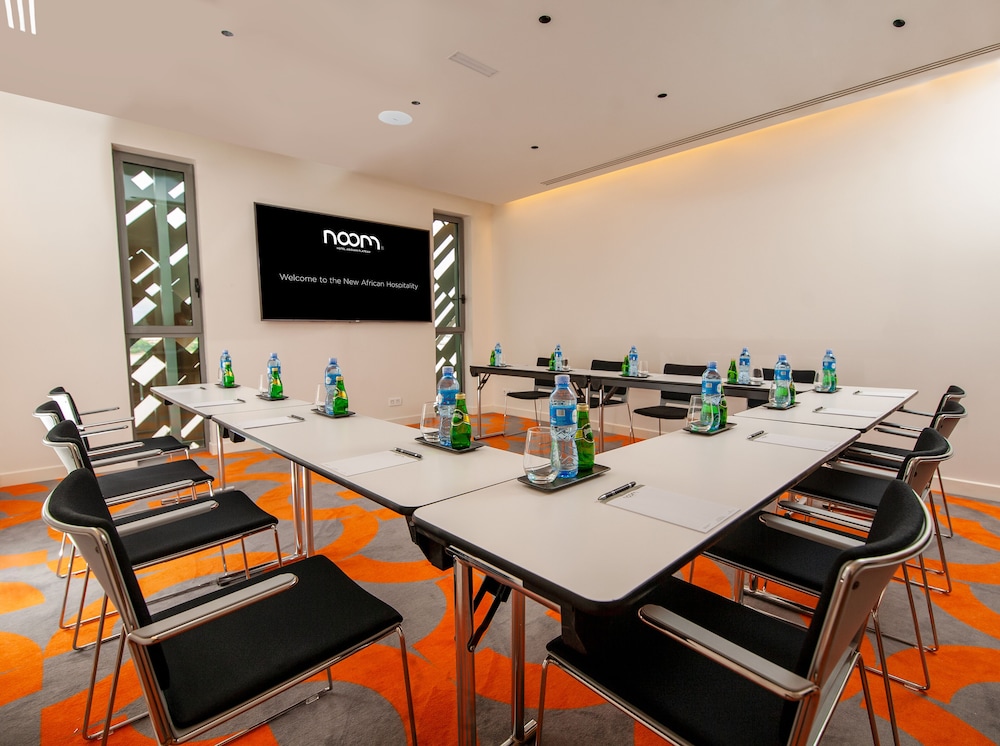 Noom Hotel Abidjan 32/39