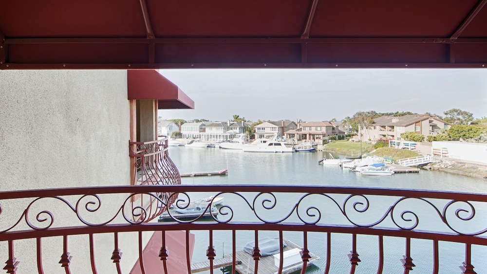 Best Western Harbour Inn & Suites 17/36