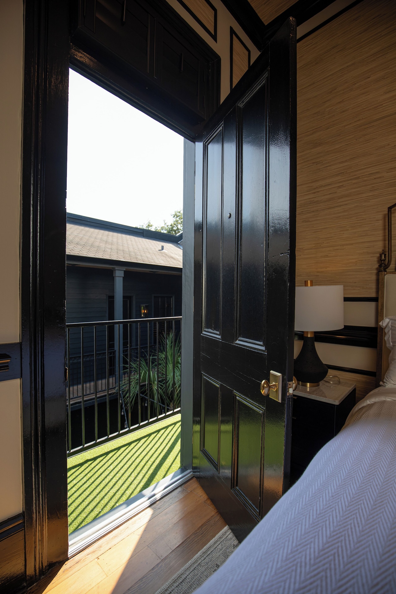 PREMIUM, STUDIO, SUITE