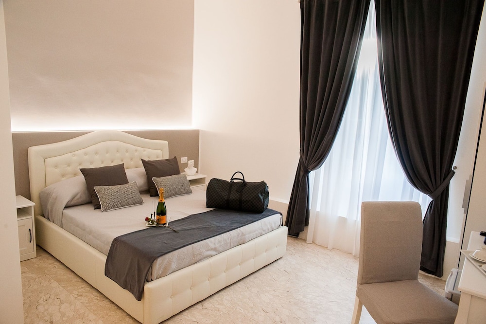 SUPERIOR, DOUBLE BED