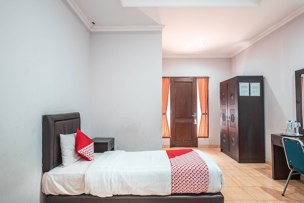 OYO 686 Bunga Karang Hotel 15/46