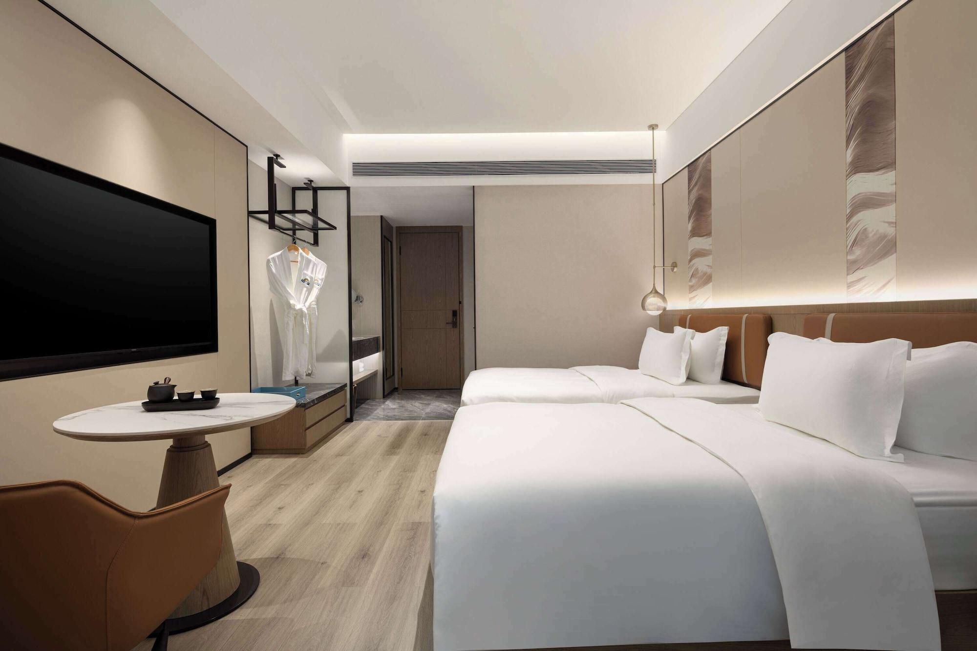 Days Hotel By Wyndham Enshi Girls Town 12/28
