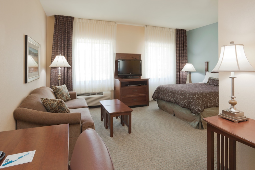 Staybridge Suites Lafayette Airport 37/63