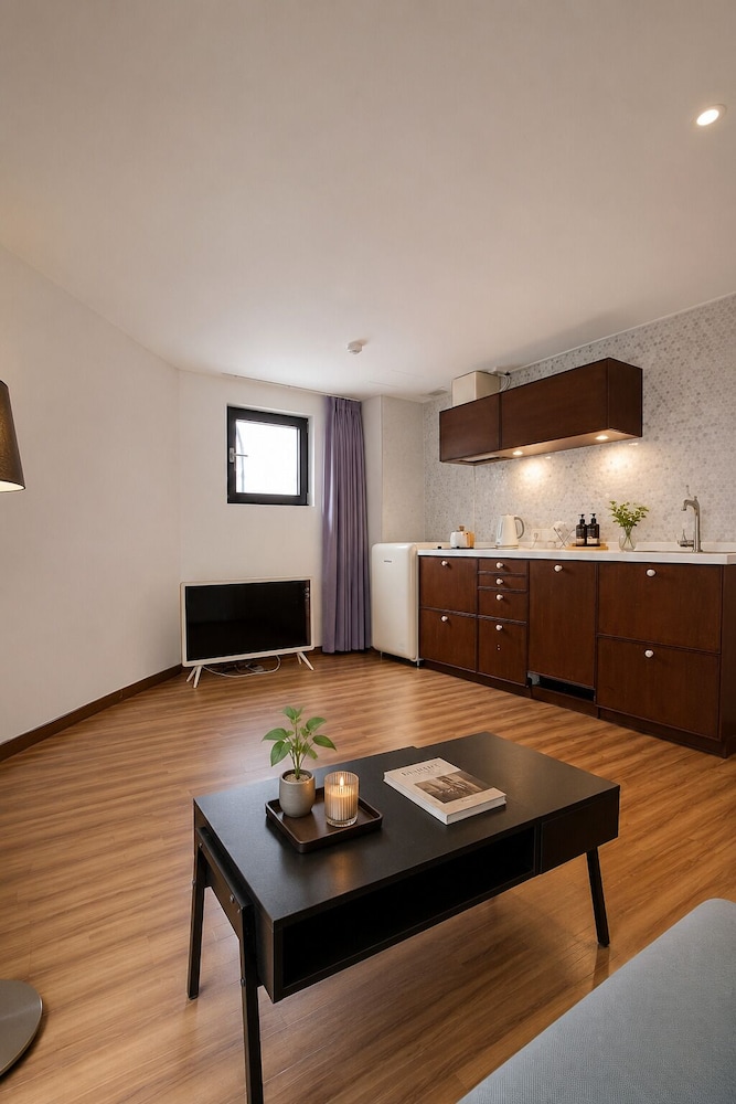 iHouse ChinChin 23/39