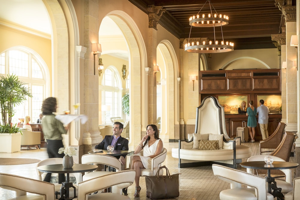 Grand Galvez Resort, Autograph Collection 41/62