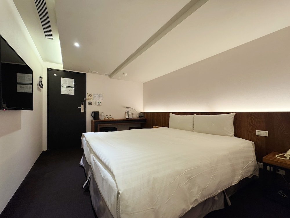 Economy, Double Bed, No Window