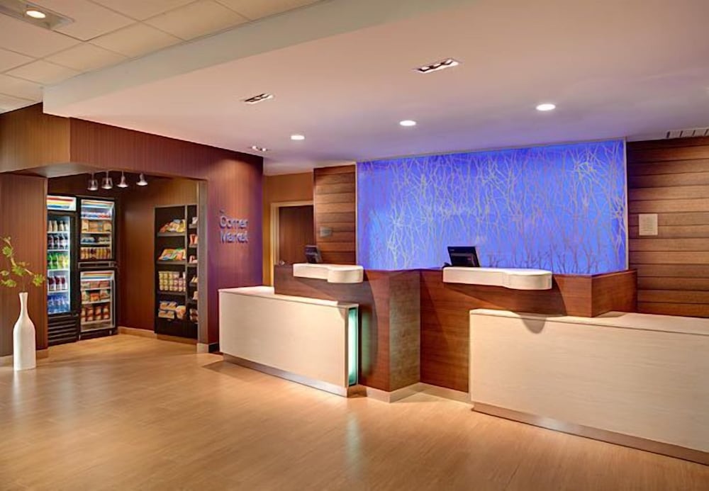 Lobby at Fairfield Inn & Suites Niagara Falls, NIAGARA FALLS - NY