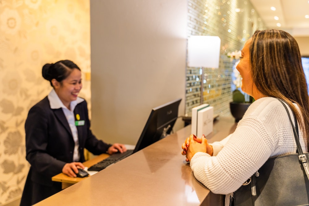 Holiday Inn Parramatta 40/76