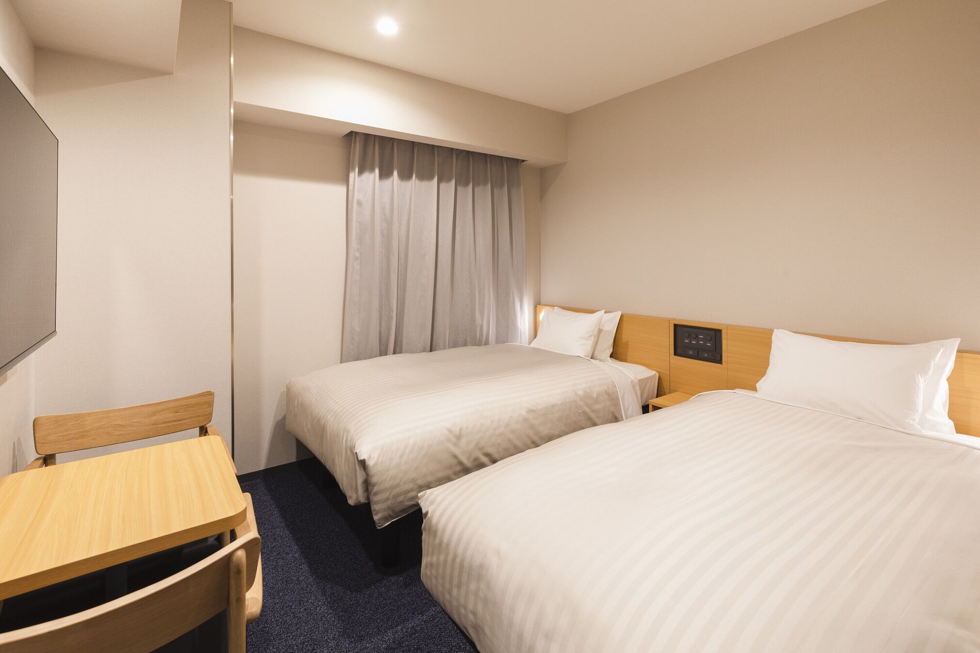 SUPERIOR, TWIN BEDS