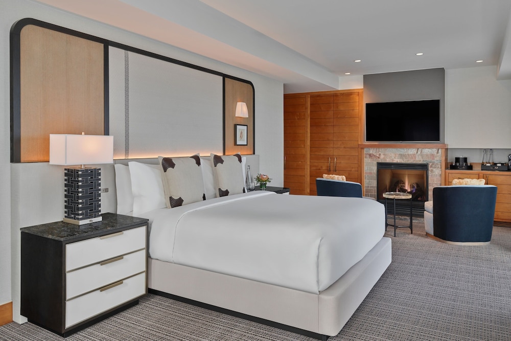 Alpine, Guest Room, King Bed
