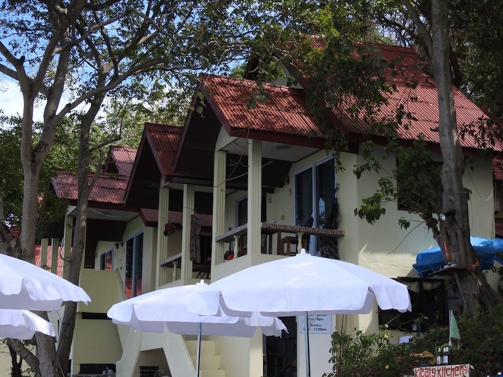 Sunrise Villas Resort 4/41