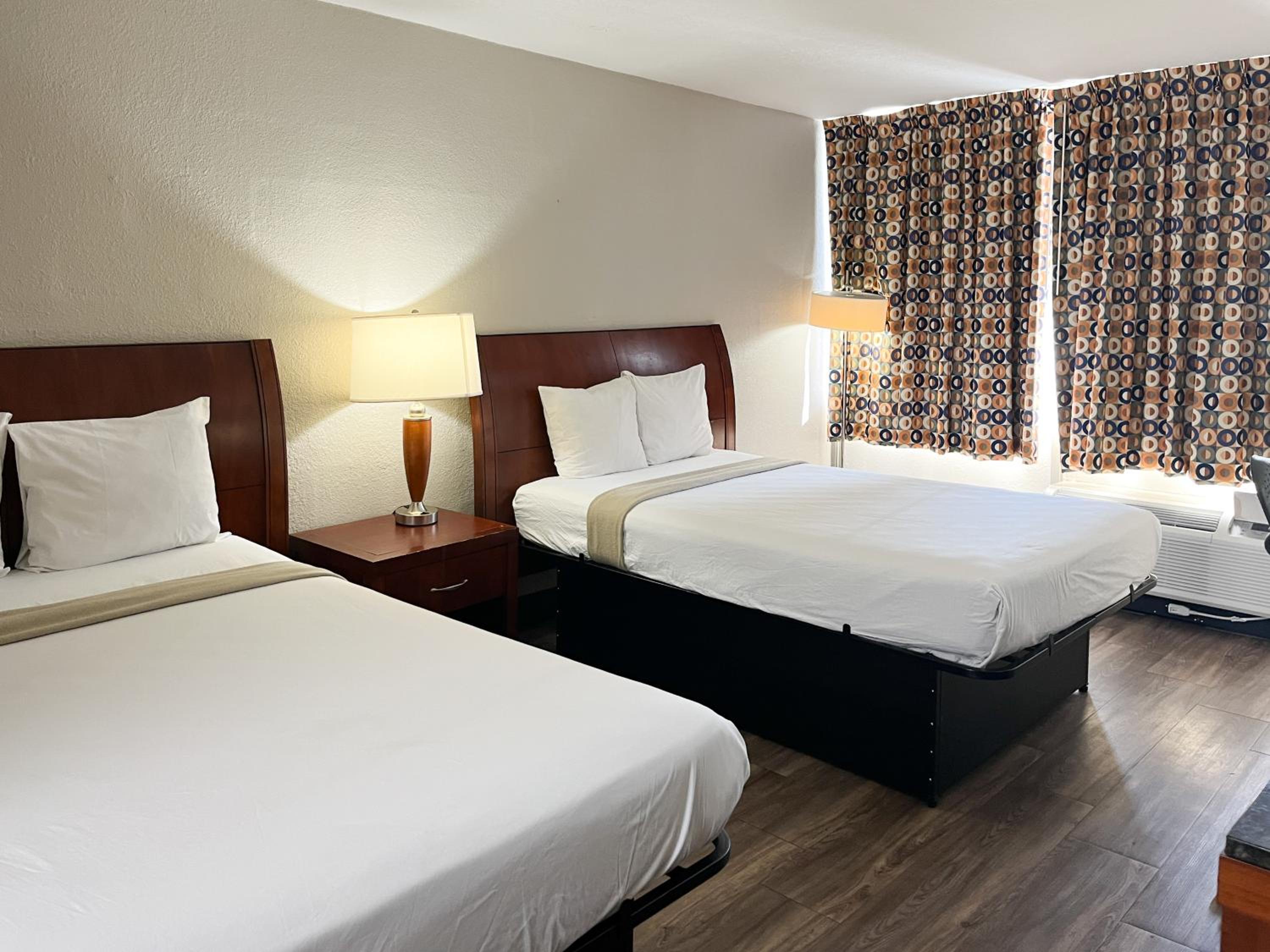 ROOM, DOUBLE BED, SMOKING