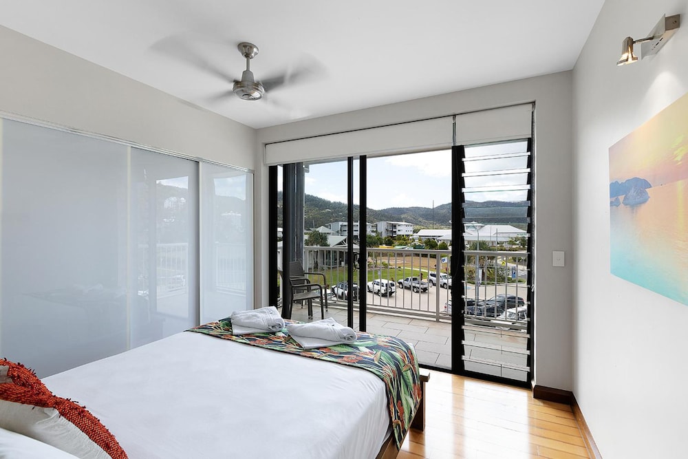 The Boathouse Apartments 32/70
