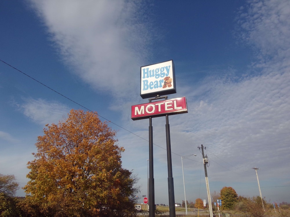 Huggy Bear Motel 11/16
