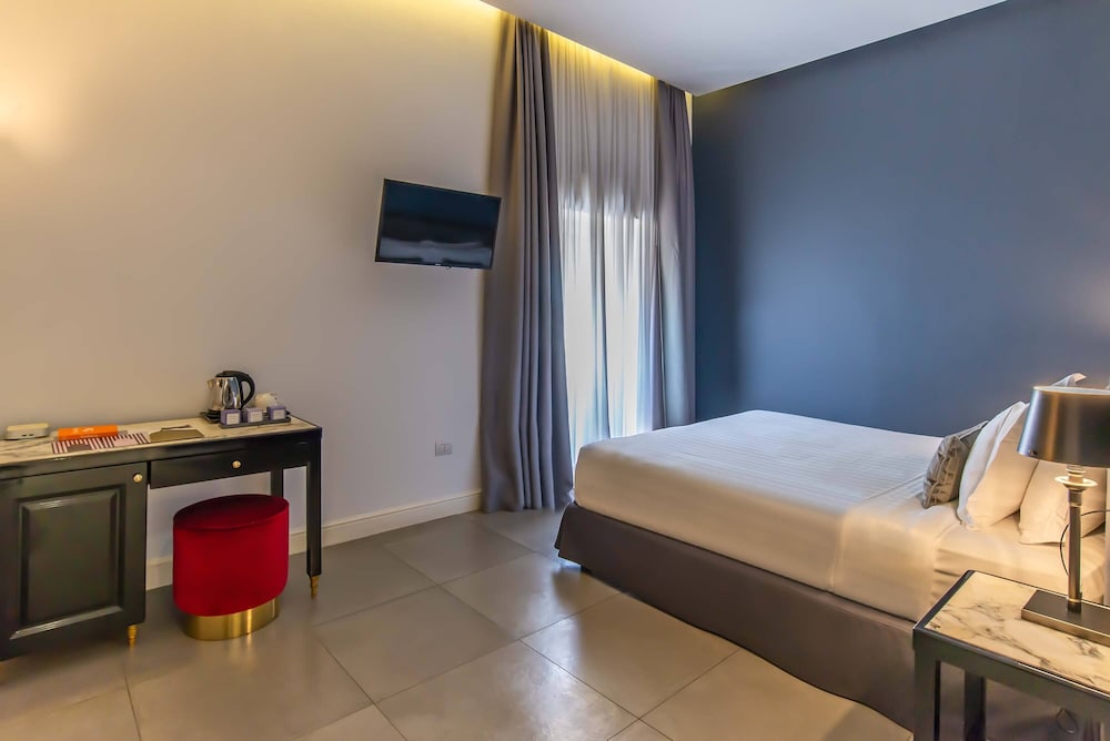 HOTEL METRO 900 12/64