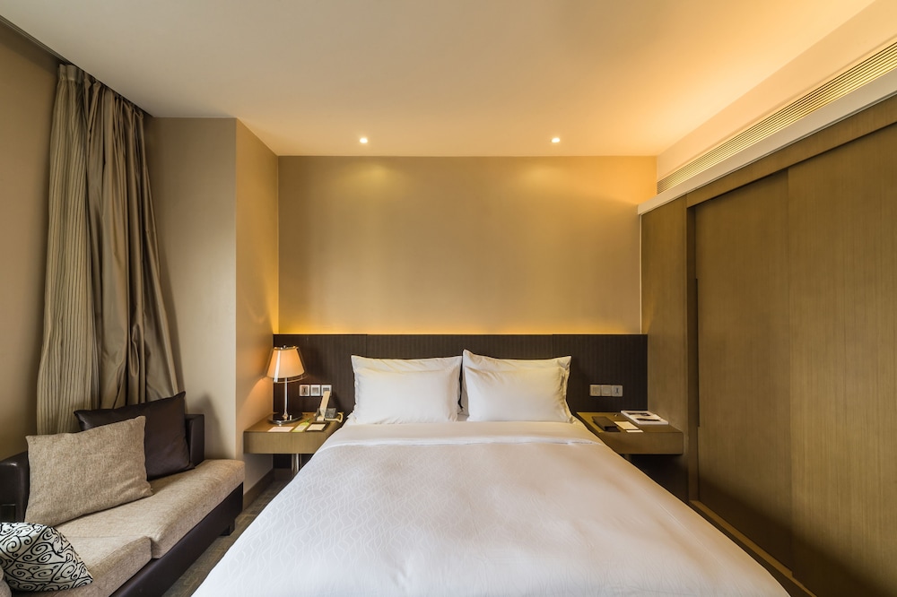Hangzhou Tower Hotel 10/50