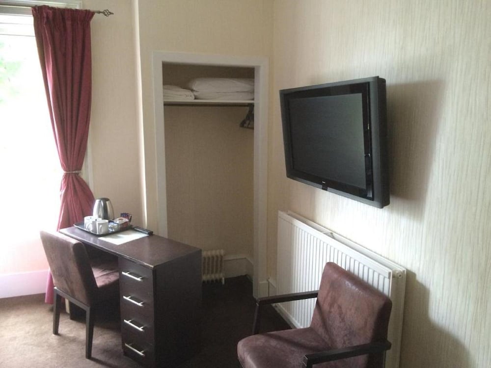 Great Western Hotel 58/63