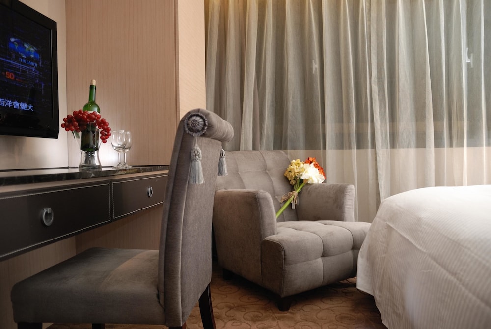 The Metro Hotel 20/25