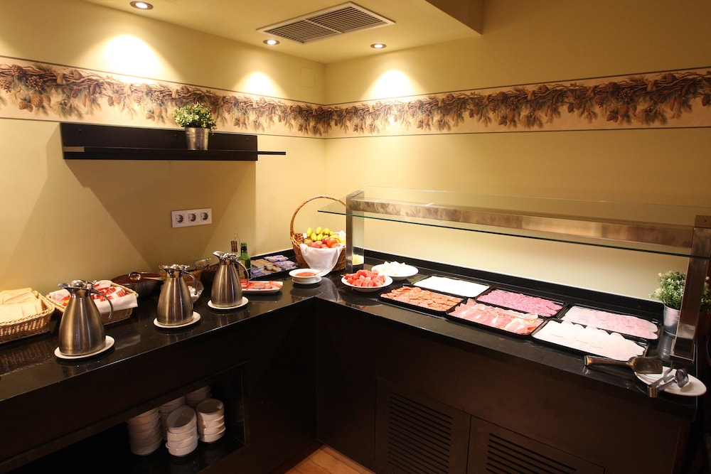 Hotel & Spa Real Villa Anayet 61/66