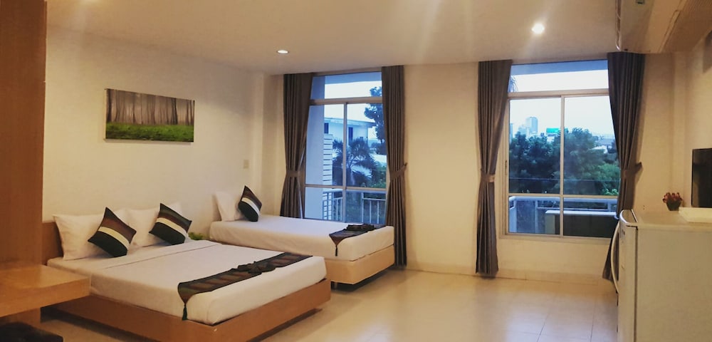 Sena House Paholyothin30 10/29