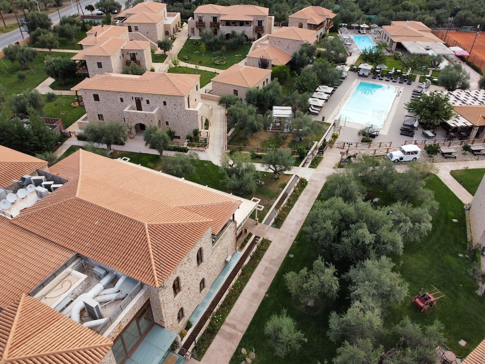 MYSTRAS GRAND PALACE RESORT & SPA 2/50