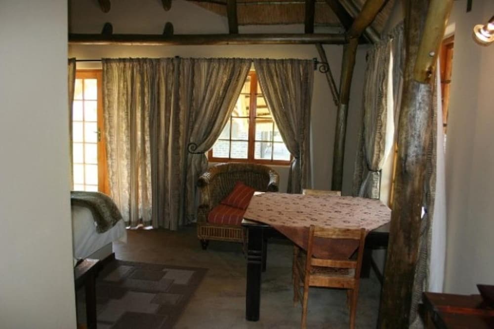 African Flair Country Lodge 11/26