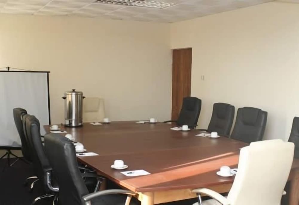 Citilodge Hotel Lagos 61/66