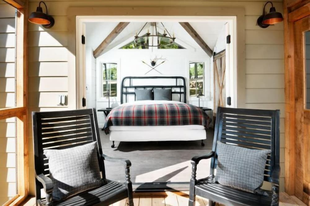 Big Cedar Lodge 38/66