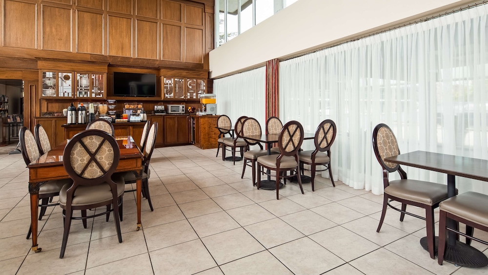 SureStay Plus Hotel By Best Western Brandywine Valley 28/37