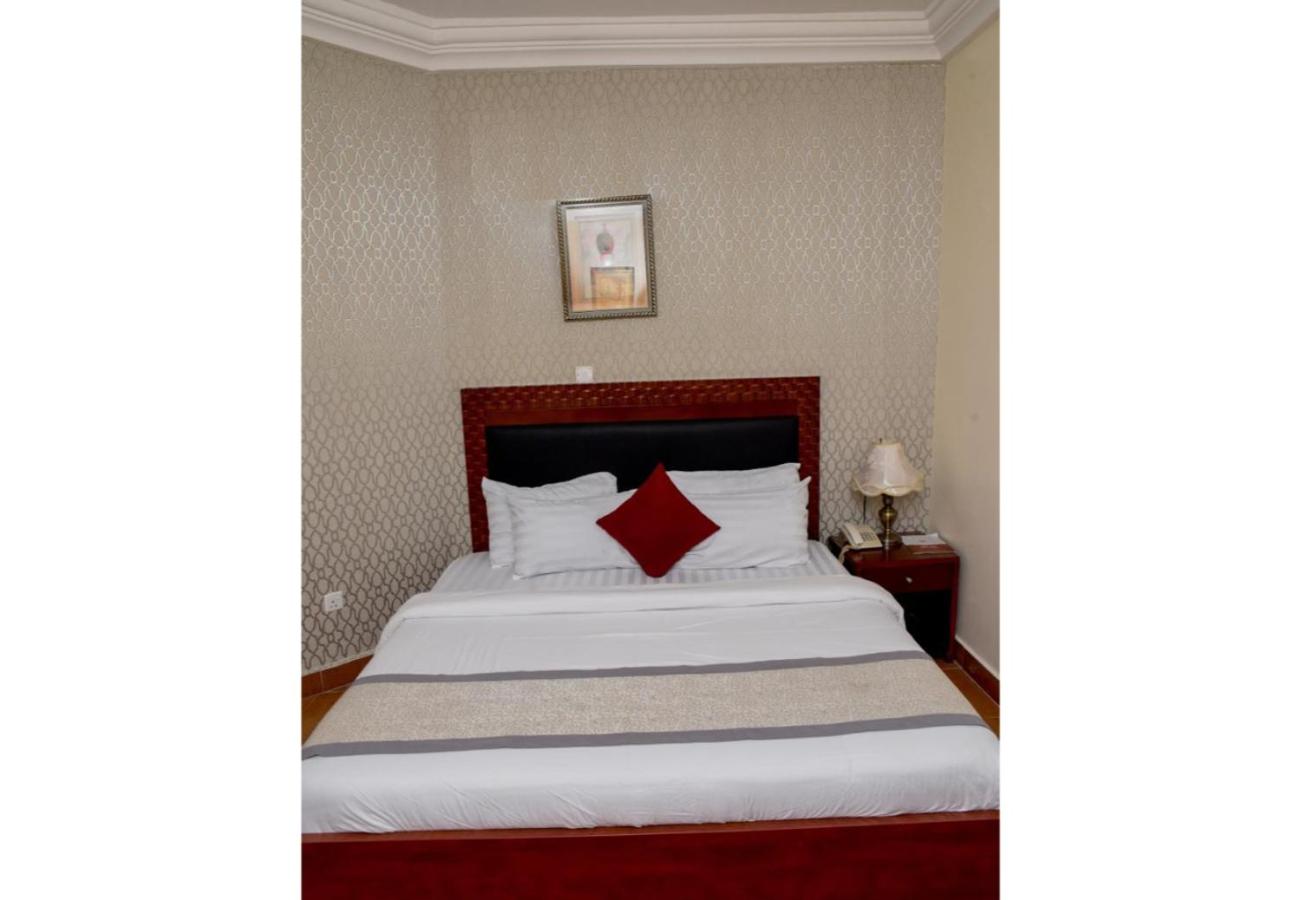 Royalton Hotel Abuja 13/44